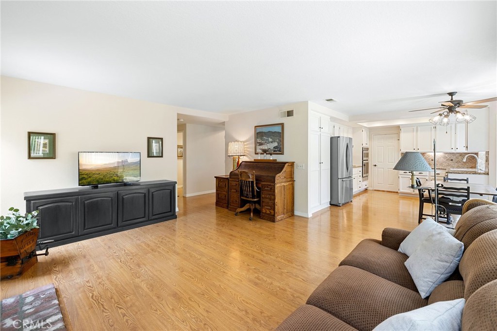 855 Avenida Bernardo