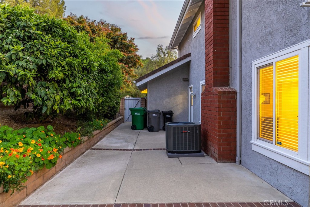 855 Avenida Bernardo