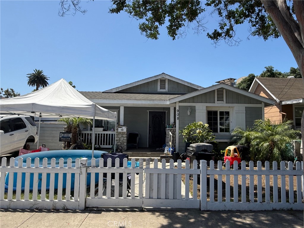 908 E Stafford Street