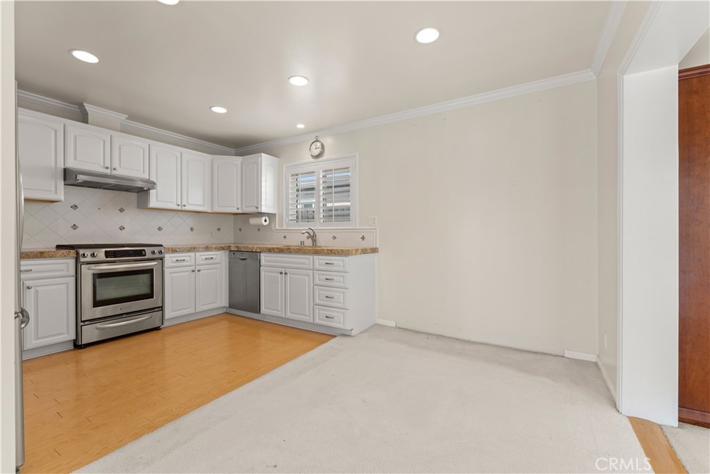 210 Cecil Place