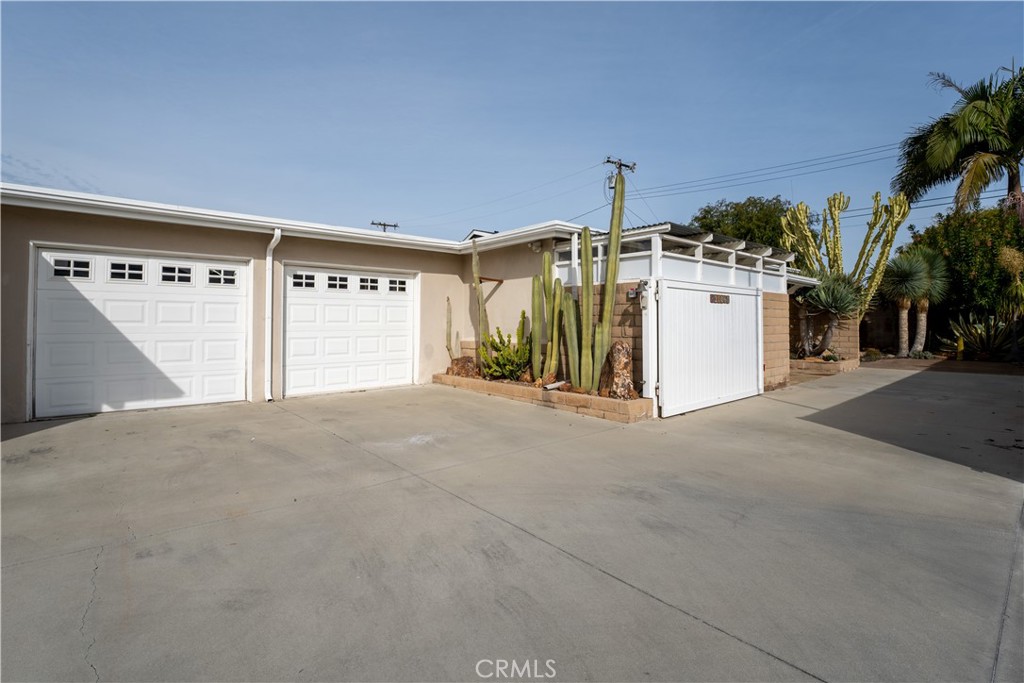 210 Cecil Place