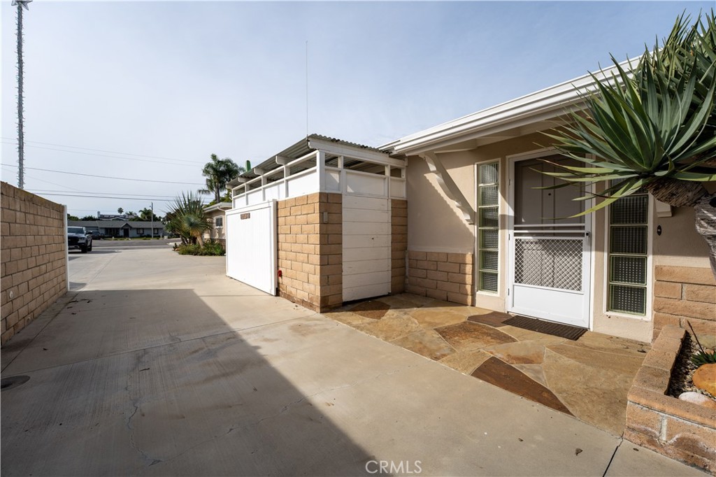 210 Cecil Place