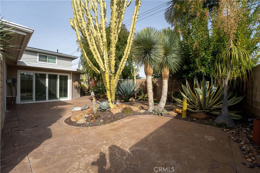 210 Cecil Place