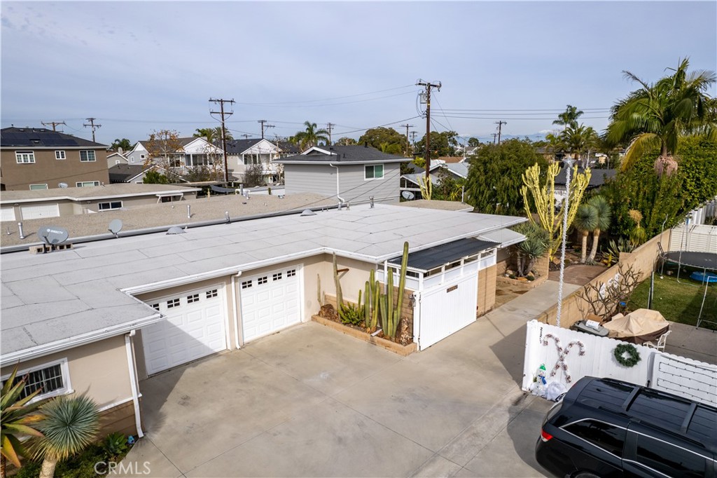 210 Cecil Place