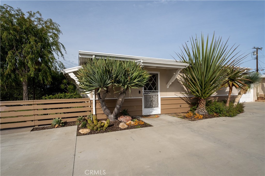 210 Cecil Place