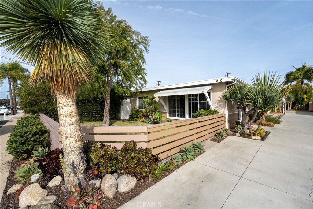 210 Cecil Place