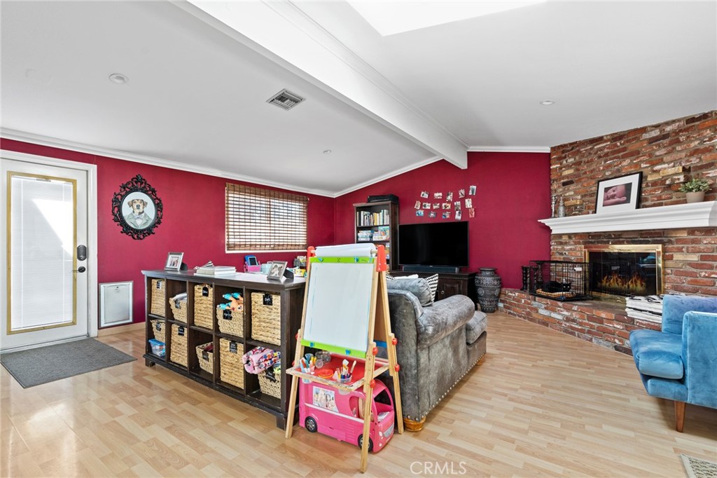 20321 & 20311 Riverside Drive