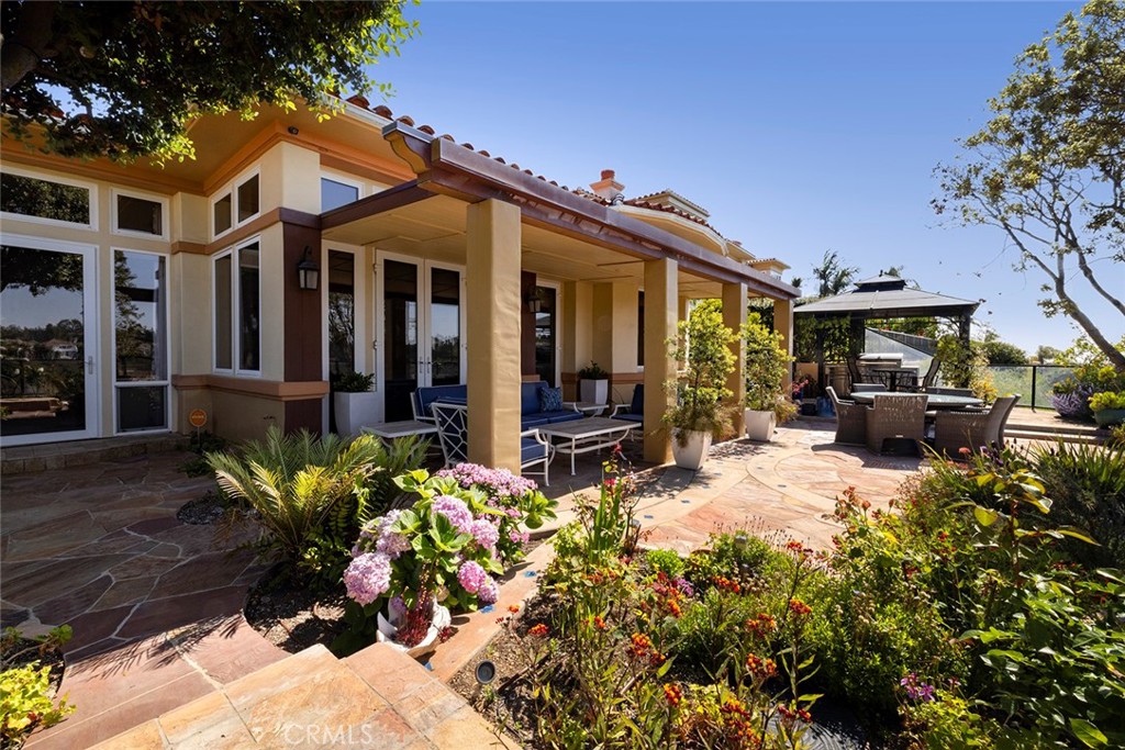 17 Monterey Pine Drive