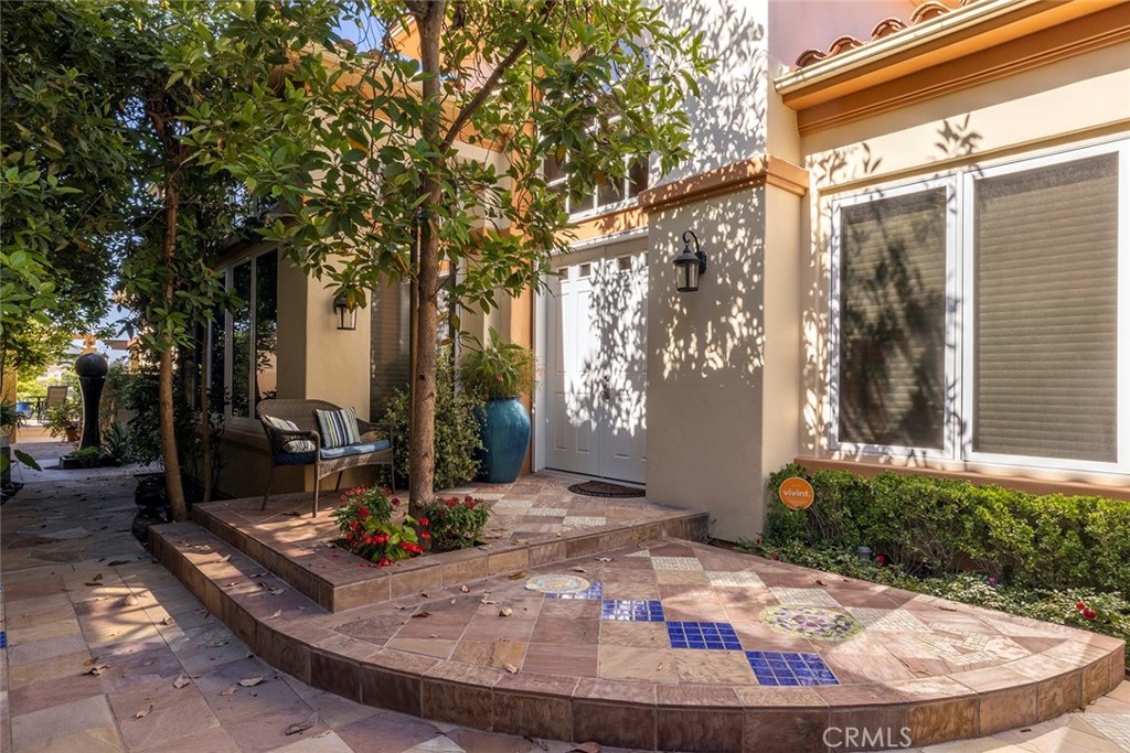 17 Monterey Pine Drive