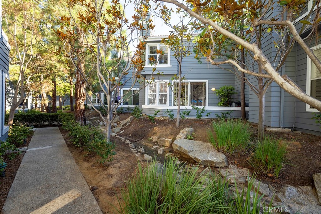 154 Woodburne