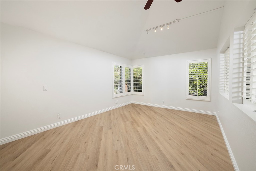 154 Woodburne
