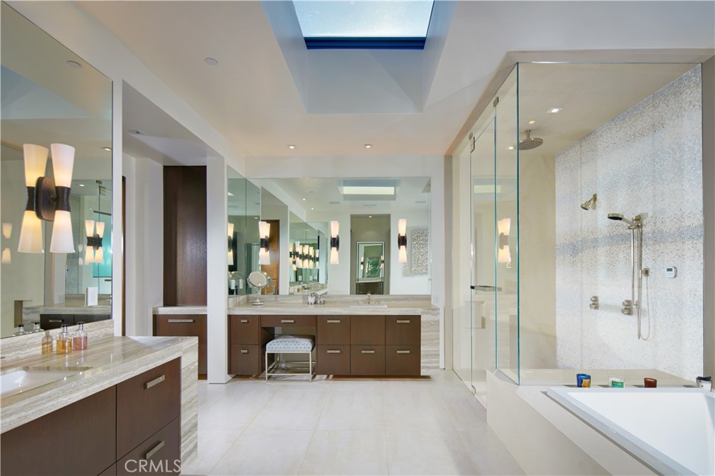 2007 Sabrina Terrace