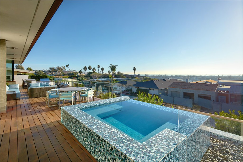 2007 Sabrina Terrace