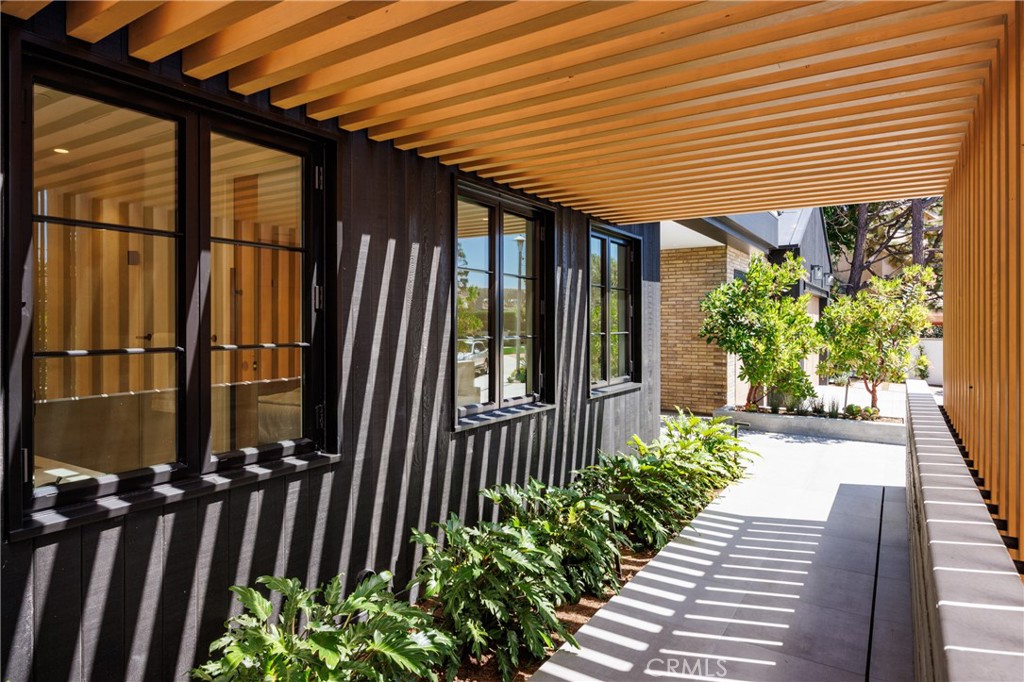 26 Royal Saint George Road