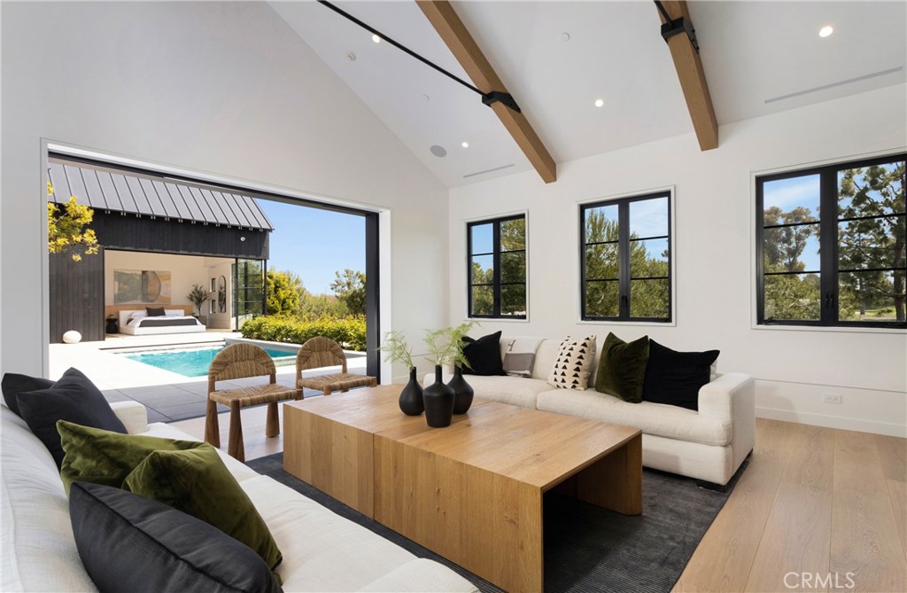 26 Royal Saint George Road