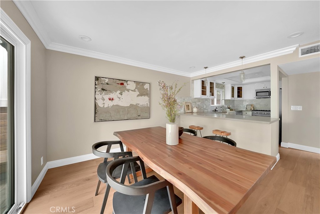 431 Westminster Avenue 3