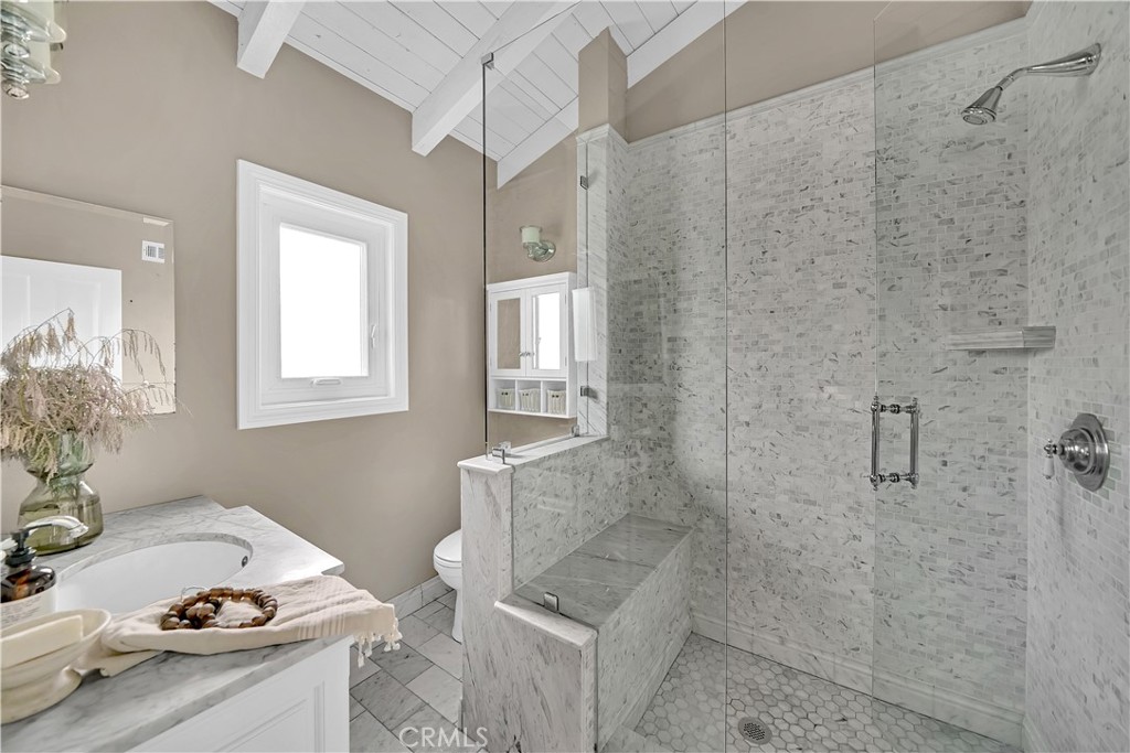 431 Westminster Avenue 3