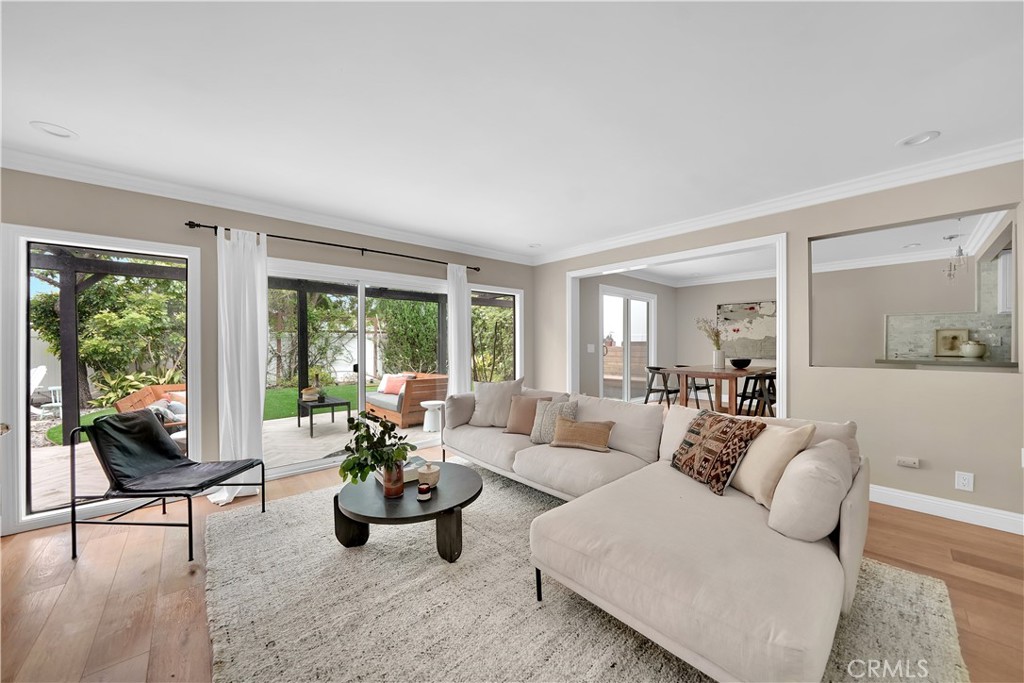 431 Westminster Avenue 3