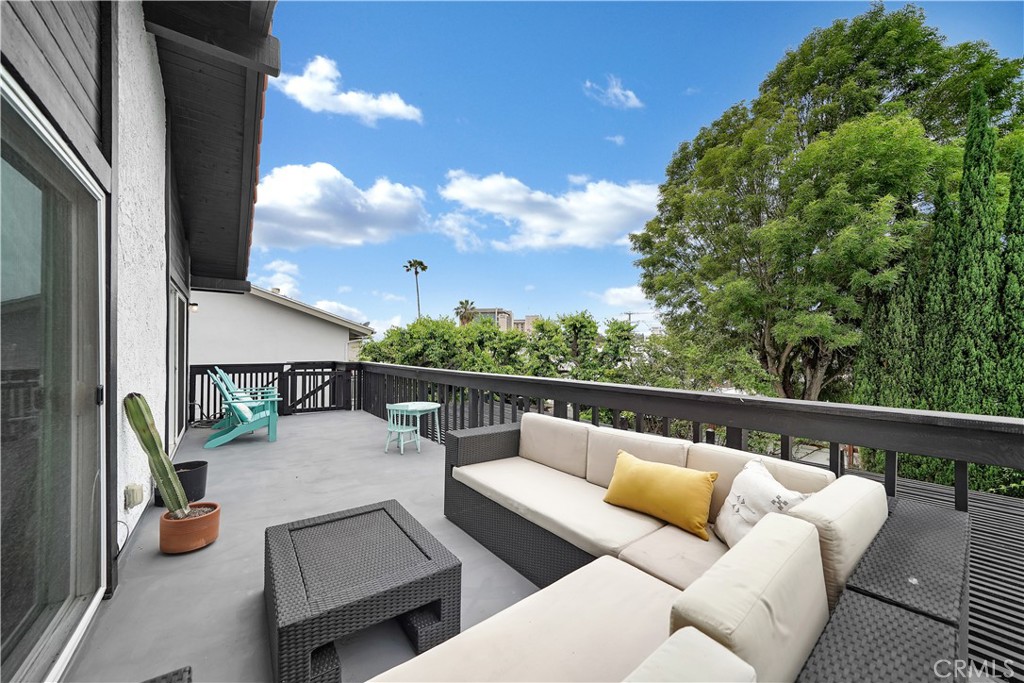 431 Westminster Avenue 3