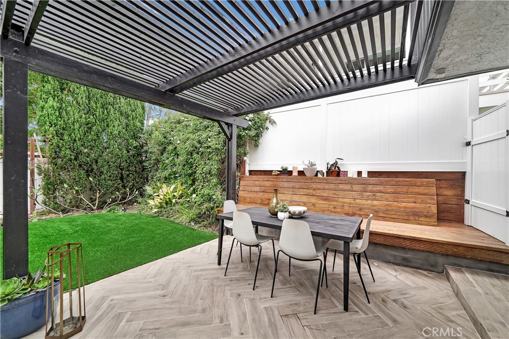 431 Westminster Avenue 3