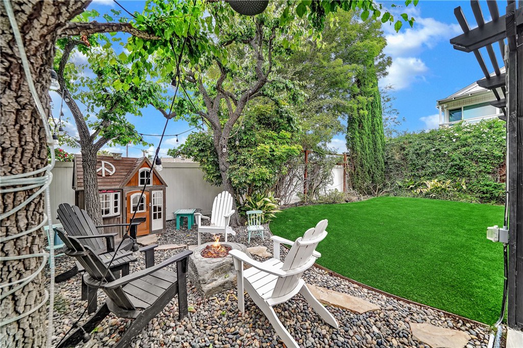 431 Westminster Avenue 3