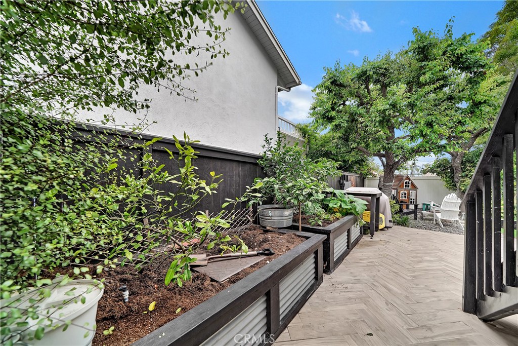 431 Westminster Avenue 3