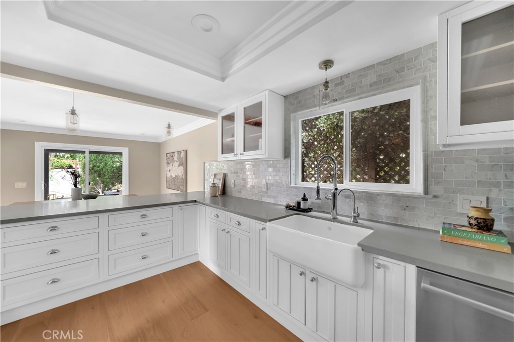 431 Westminster Avenue 3