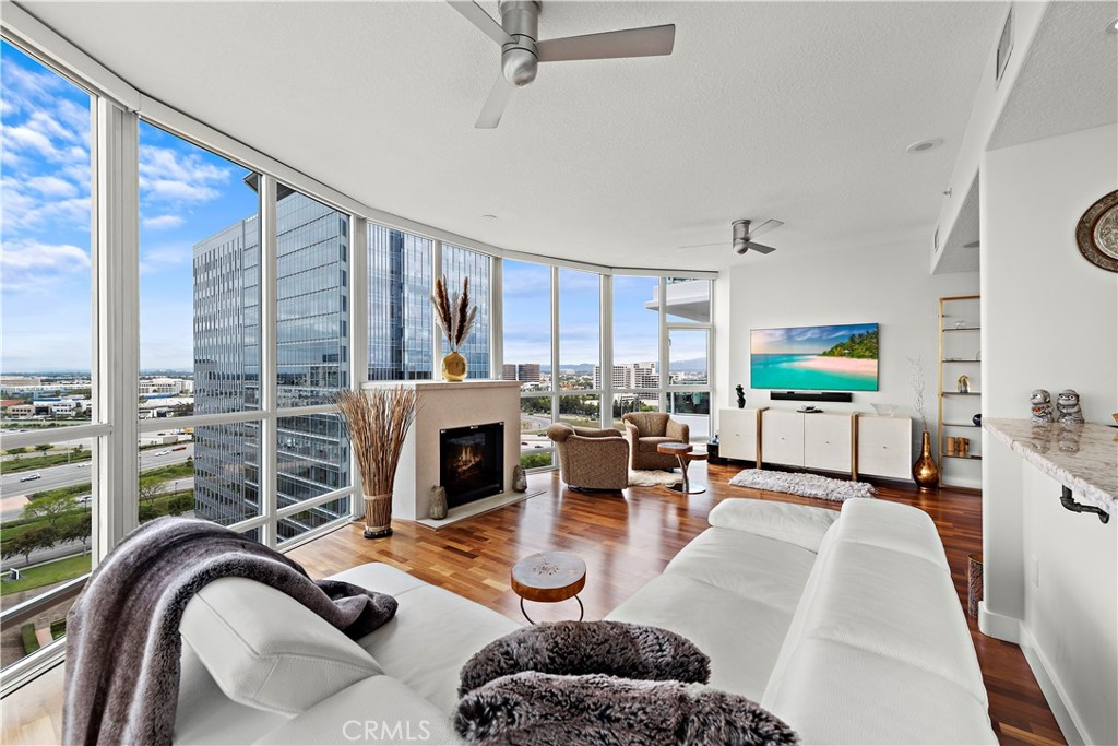 3141 Michelson Drive Unit: 1607