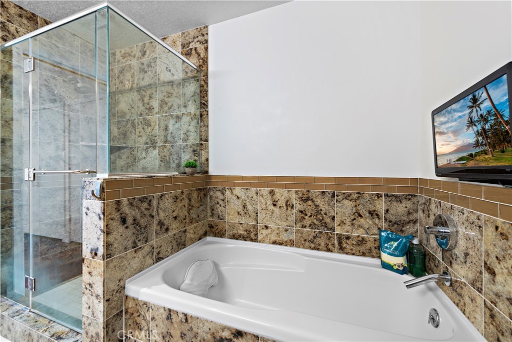 3141 Michelson Drive Unit: 1607