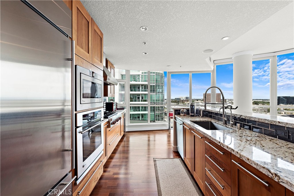 3141 Michelson Drive Unit: 1607