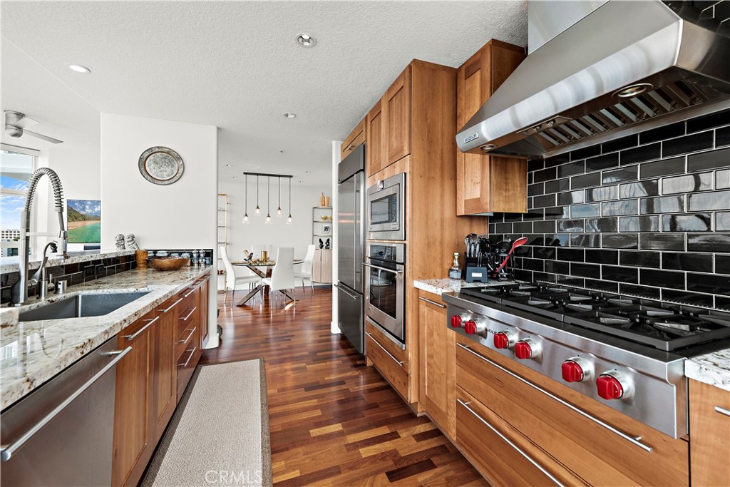 3141 Michelson Drive Unit: 1607