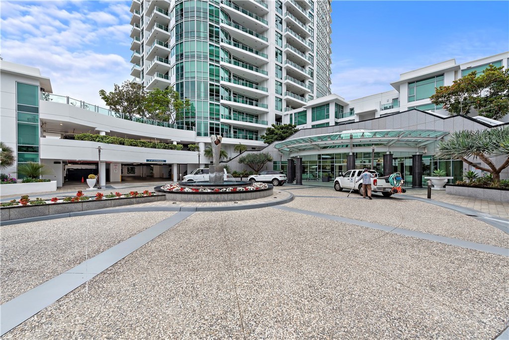 3141 Michelson Drive Unit: 1607