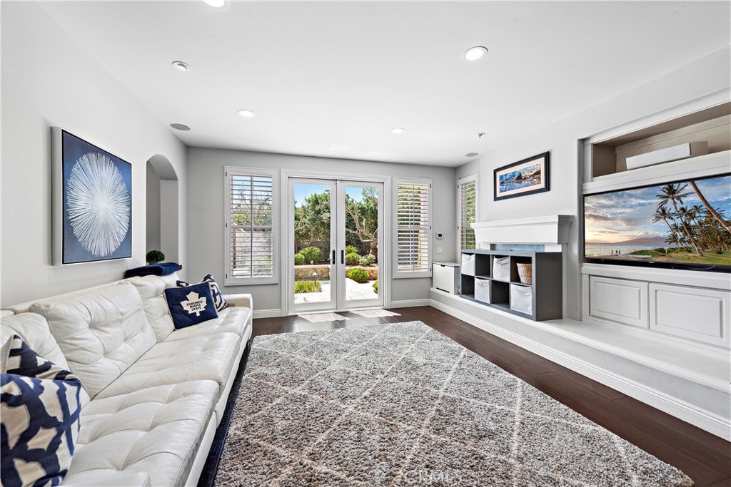 16 Sunset Cove