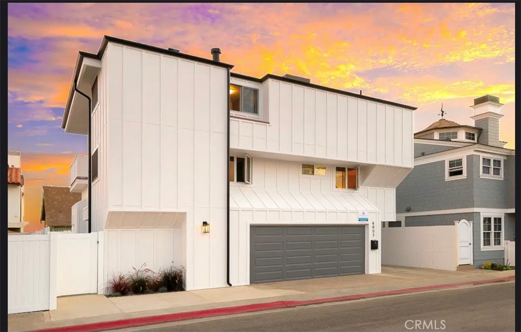 6807 Seashore Drive