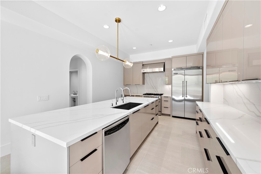 48 Talmont