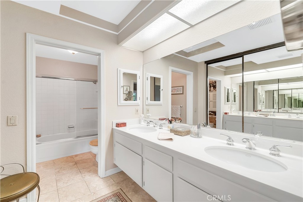 24859 Nueva Vista Drive 15