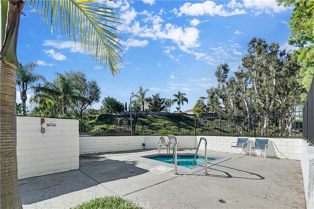 24859 Nueva Vista Drive 15