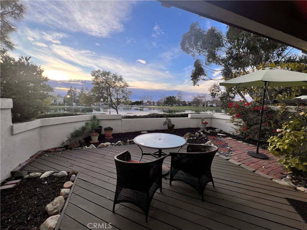 33 Brisa Del Lago