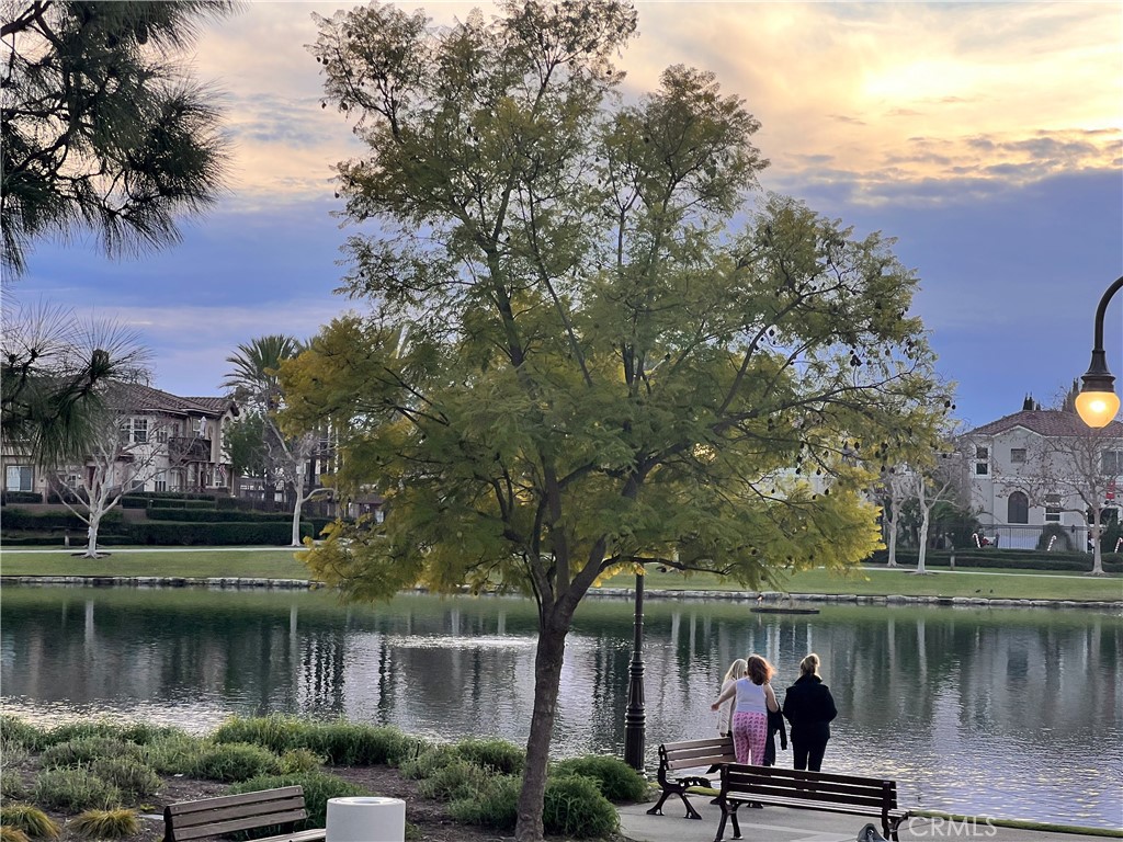 33 Brisa Del Lago