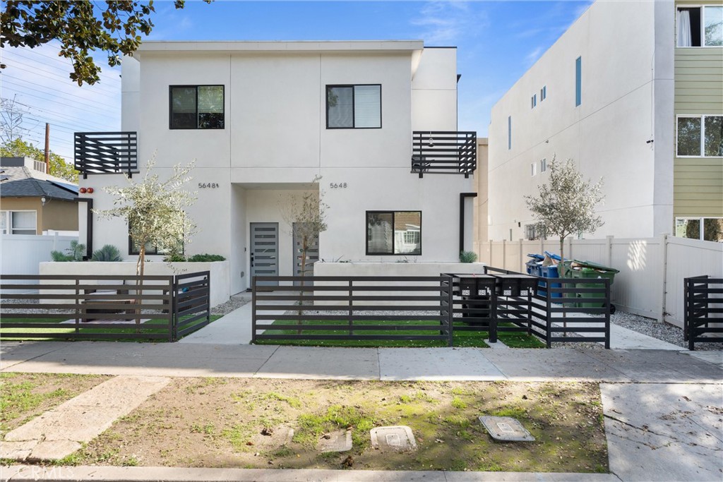 5648 Auckland Avenue