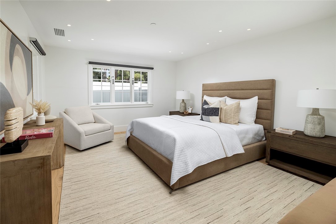 5 Cypress Point Lane