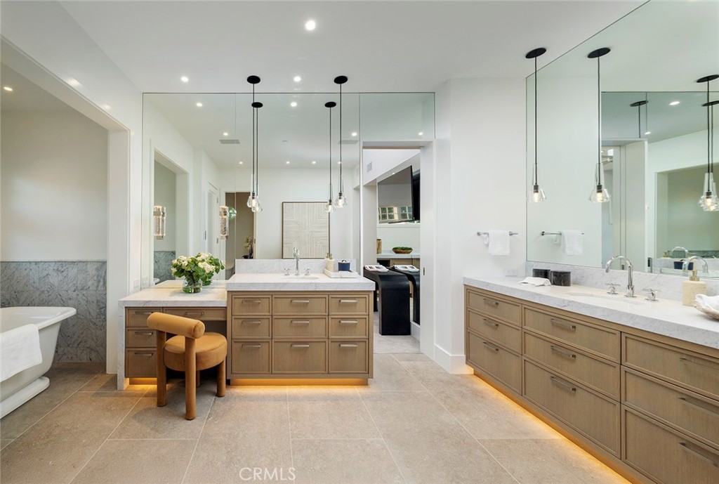 5 Cypress Point Lane