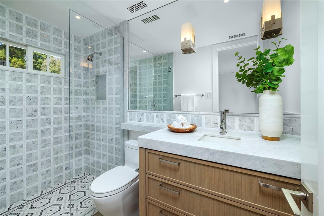 5 Cypress Point Lane