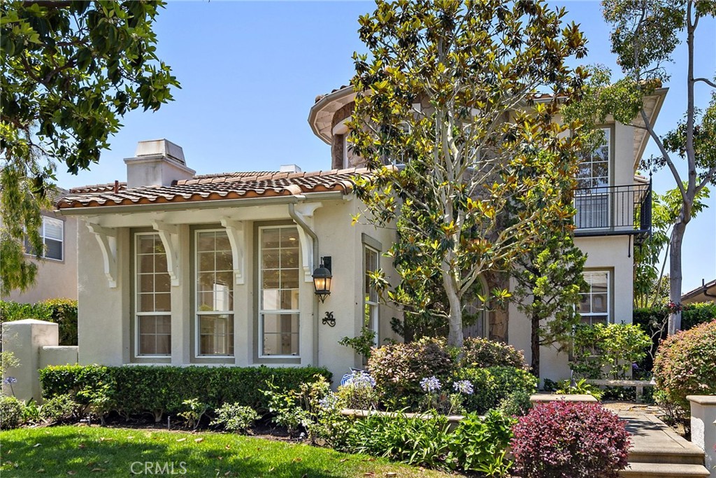 36 Vernon