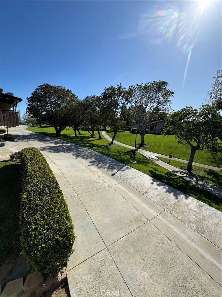 2315 Vista Huerta