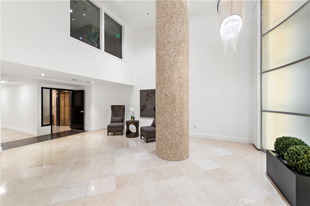 3141 Michelson Drive 1607