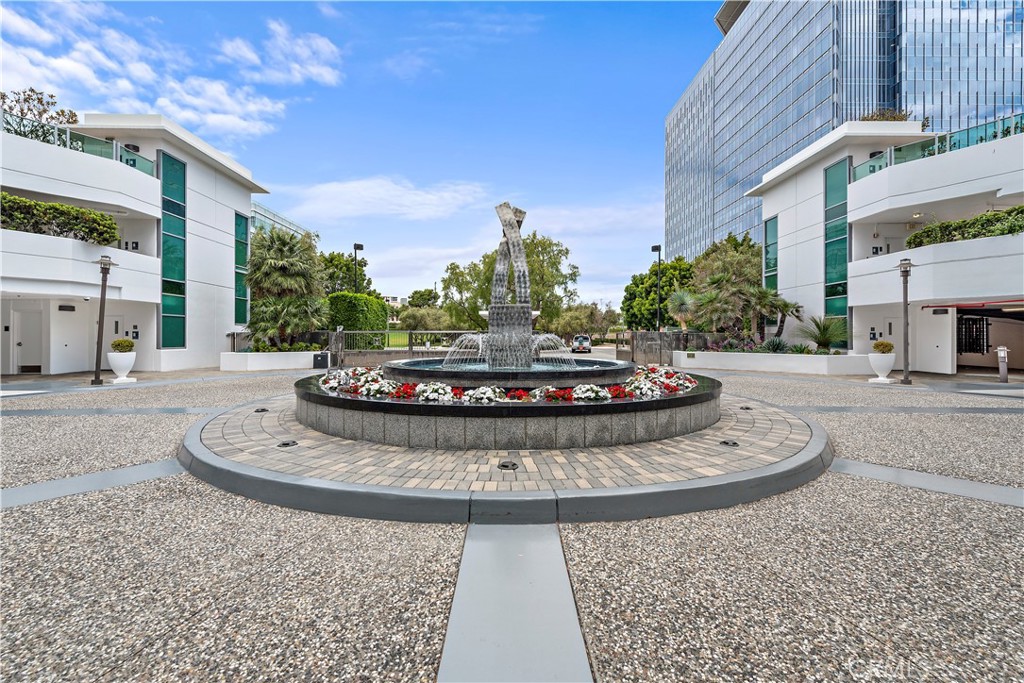 3141 Michelson Drive 1607