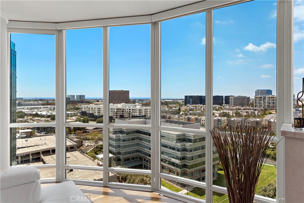 3141 Michelson Drive 1607