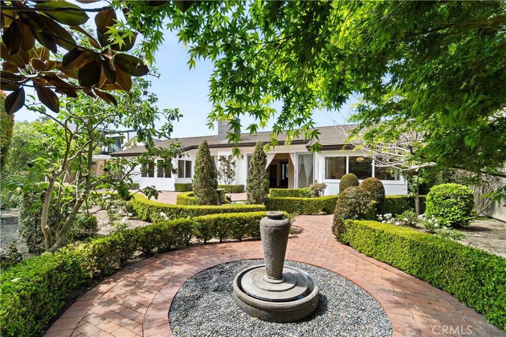 1520 Sandcastle Drive