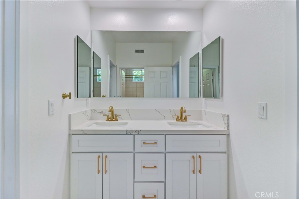 10120 Orange Blossom Circle